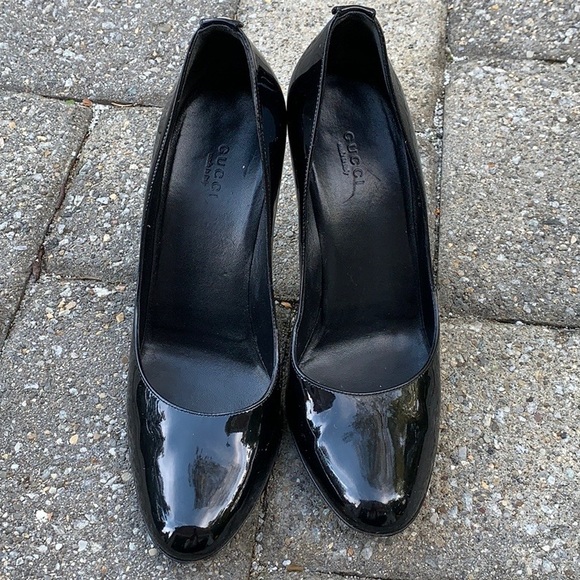 Gucci Patent Leather Heels - Picture 7 of 8